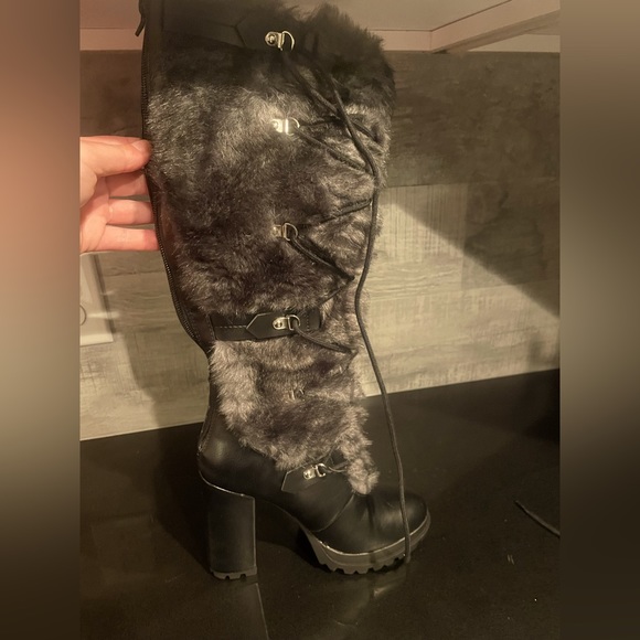 Shoe dazzle fashion boots - Picture 2 of 3